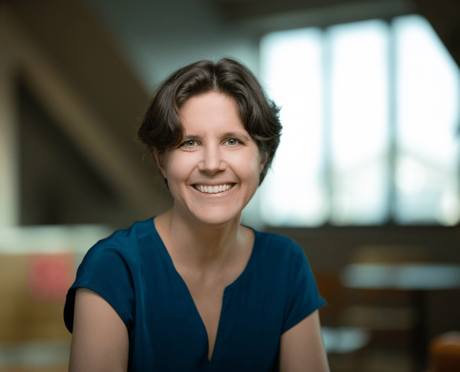 Joëlle BARRAL