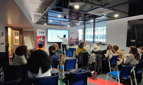 Training in AI today: supporting collective transformation